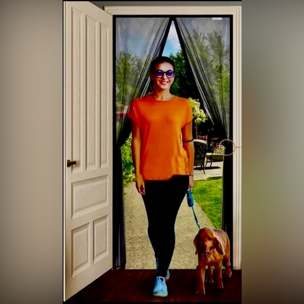 MAGNETIC SCREEN DOOR